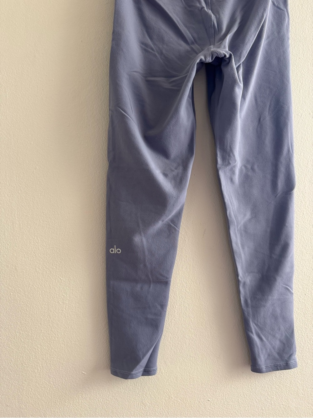 Alo Yoga leggings lavender purple small 24” - Picture 5 of 6